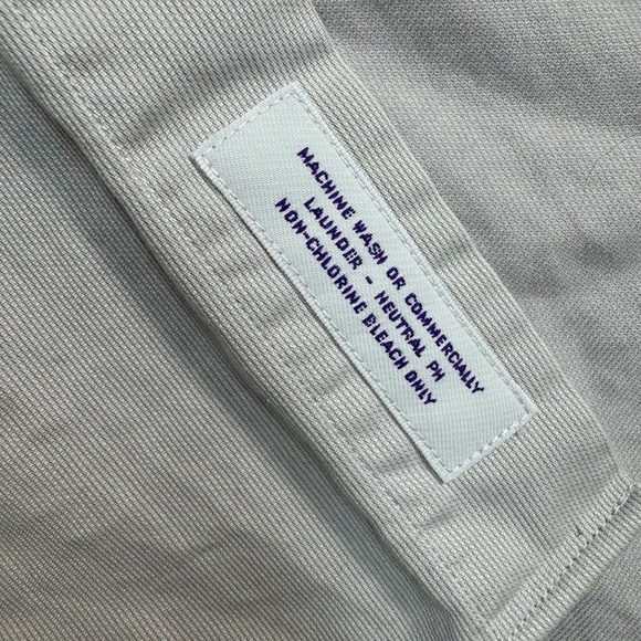 Brooks Brothers Button Up Shirt Mens Size 17 1/2 X 34 Light Grey Collard - Picture 4 of 9